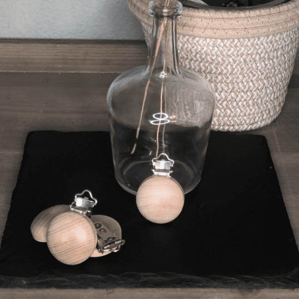 Attache sucette en bois à personnaliser – Image 4